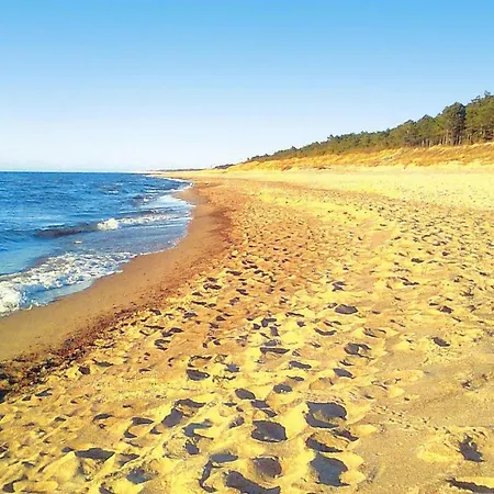 Homes Near The Lake, Mini Zoo Gleznowo