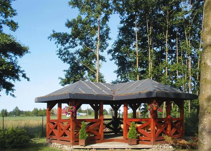 Homes Near The Lake, Mini Zoo