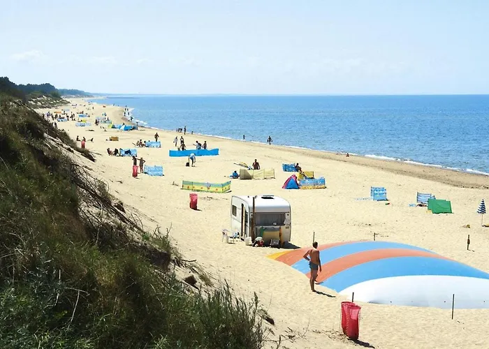 Homes Near The Lake, Mini Zoo Dom wakacyjny Gleznowo